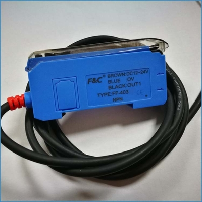 12-24VDC φωτοηλεκτρικός ενισχυτής οπτικών ινών ψηφιακής επίδειξης αισθητήρων κόκκινου φωτός